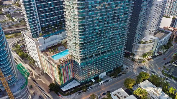 $6,300 | 1300 South Miami Avenue, Unit 2001, Miami, FL 33130