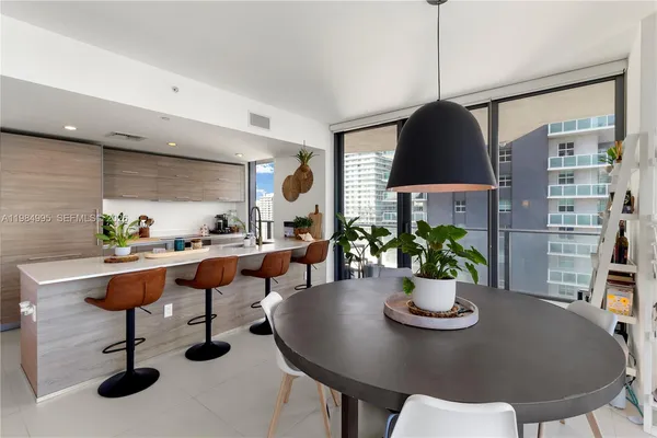 $6,300 | 1300 South Miami Avenue, Unit 2001, Miami, FL 33130