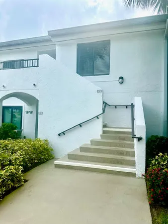 $9,500 | 7599 Glendevon Lane, Unit 1507, Delray Beach, FL 33446