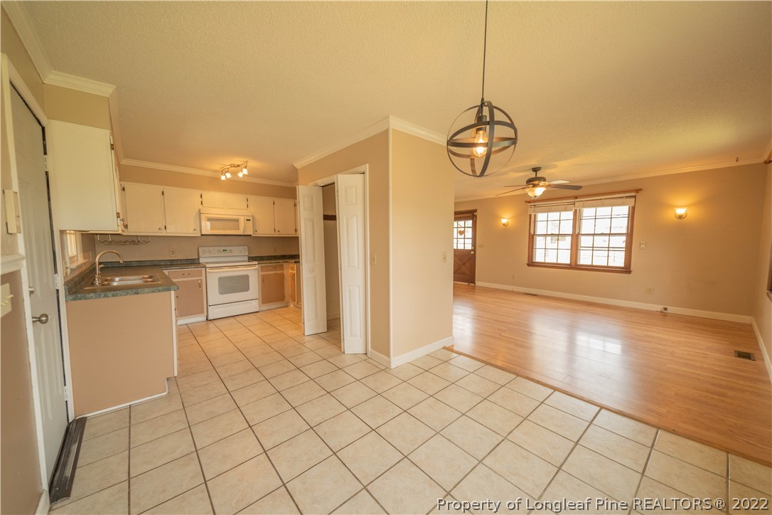 2910 Ponderosa Road Cameron, NC 28326 - Photo 6 of 39 Gallery Image 6