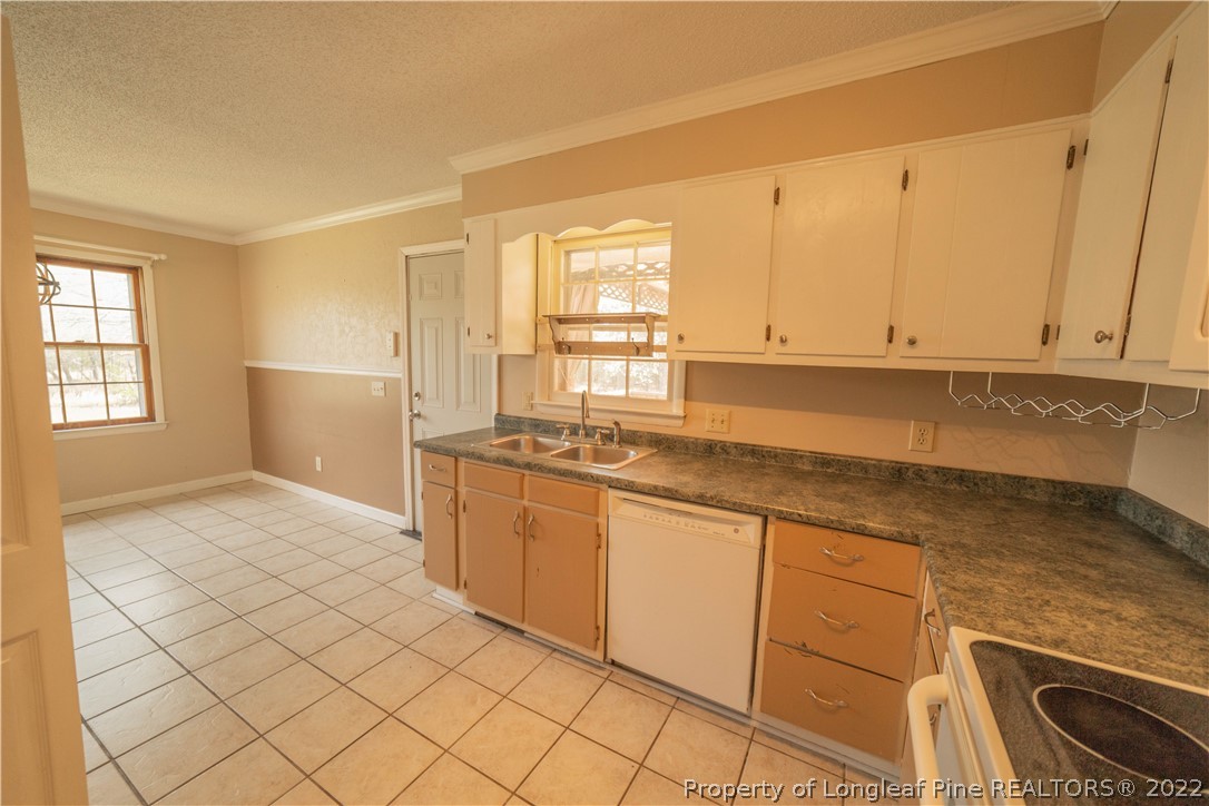 2910 Ponderosa Road Cameron, NC 28326 - Photo 8 of 39 Gallery Image 8