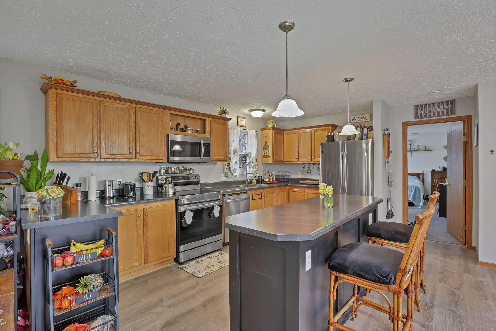6590 Feasel Road Mount Vernon, OH 43050 - Photo 15 of 66 15-web-or-mls-0V3A5971