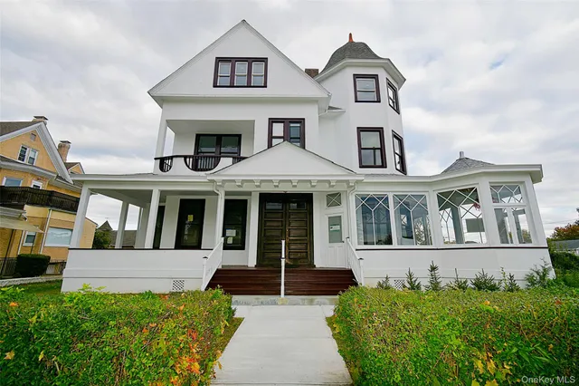 $1,995,000 | 101 Summit Avenue, Mount Vernon, NY 10550