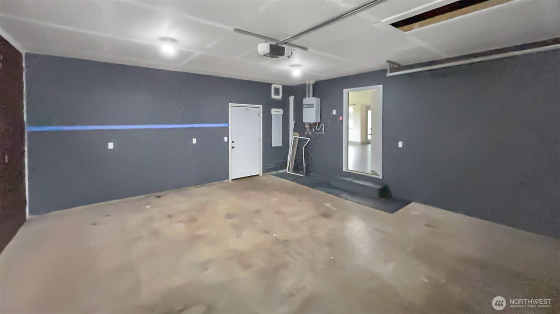 280 Devonshire Road Montesano, WA 98563 - Photo 10 of 20 a view of a livingroom with a ceiling fan and window