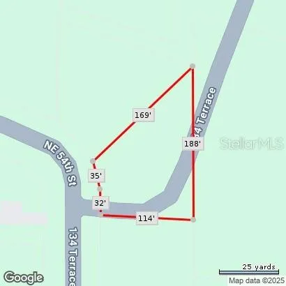 a close up of a wall with a white wall