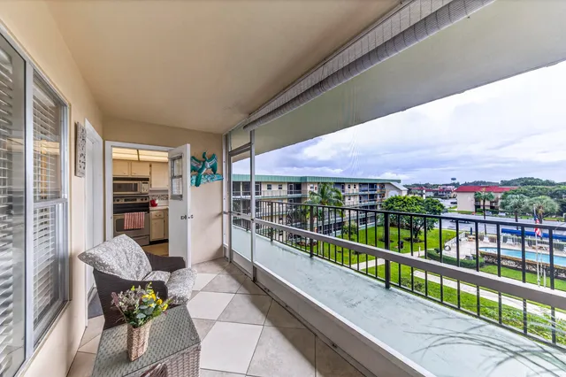 $1,750 | 804 Southeast 7th Street, Unit 405, Deerfield Beach, FL 33441