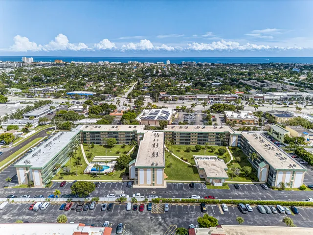 $1,750 | 804 Southeast 7th Street, Unit 405, Deerfield Beach, FL 33441