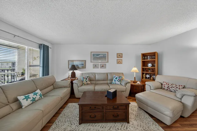 $1,750 | 804 Southeast 7th Street, Unit 405, Deerfield Beach, FL 33441