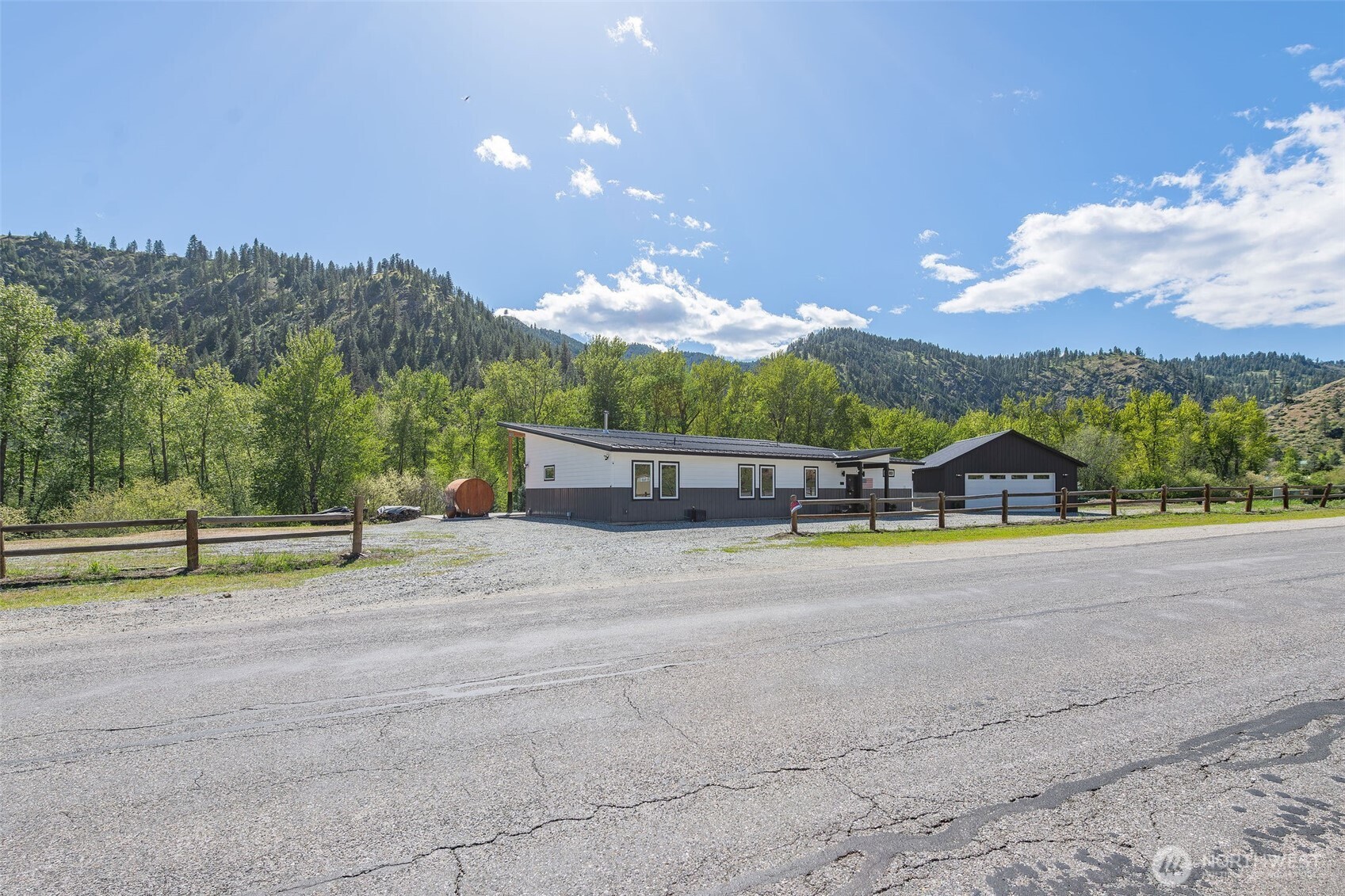177 Mad River Road Entiat, WA 98822 - Photo 3 of 40