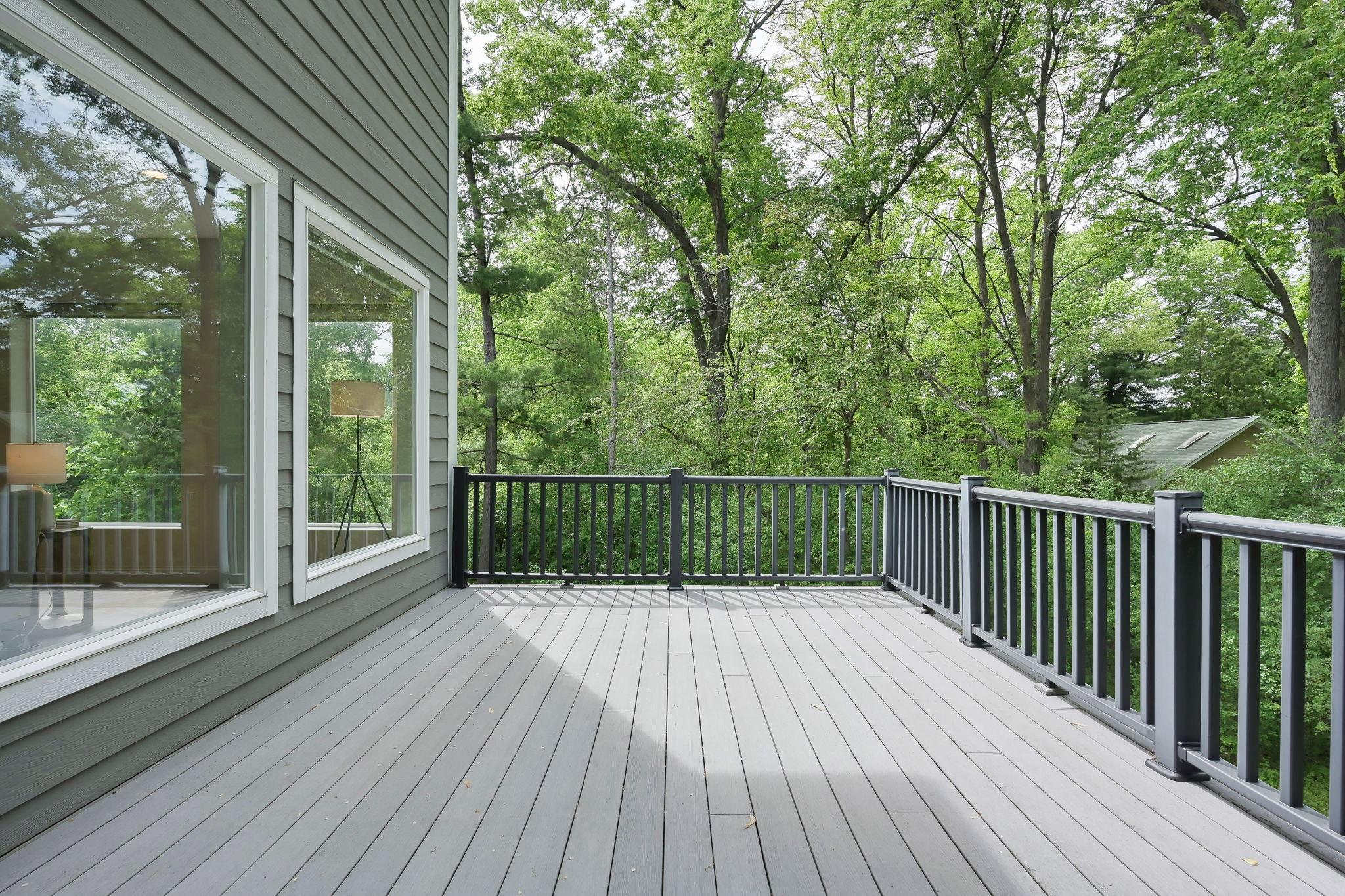 14714 Woodhaven Road Minnetonka, MN 55345 - Photo 21 of 54