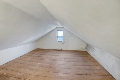 $299,000 | 80 Orchard Road, East Haddam, CT 06423