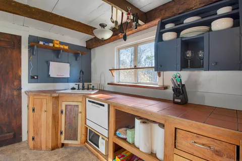 $299,000 | 80 Orchard Road, East Haddam, CT 06423