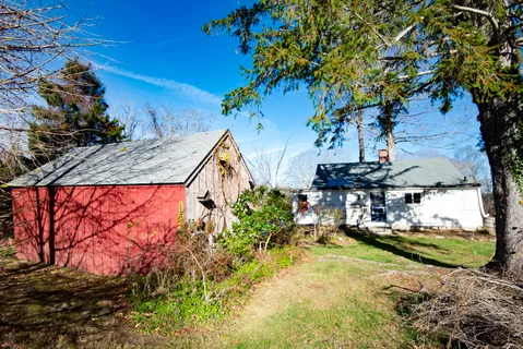 $299,000 | 80 Orchard Road, East Haddam, CT 06423