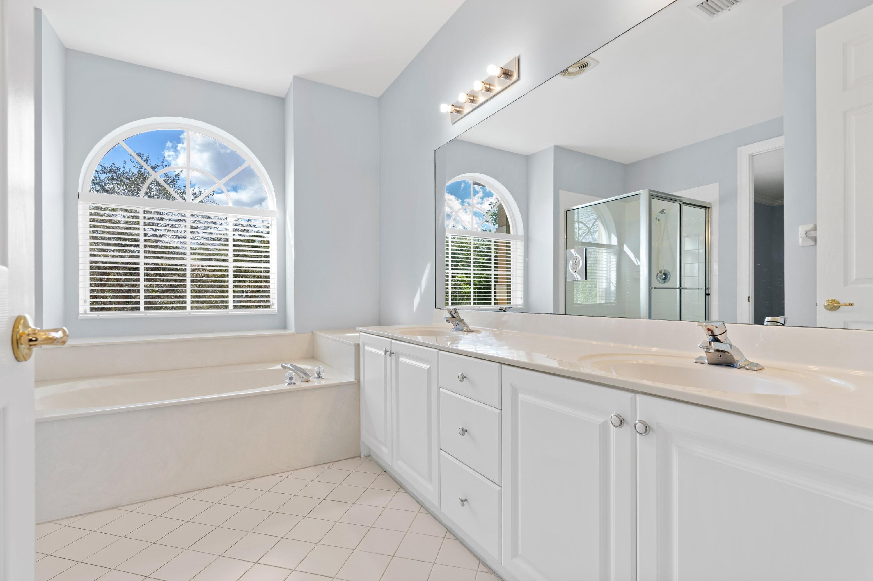 9584 Barletta Winds Point Delray Beach, FL 33446 - Photo 20 of 31 Bathroom #4