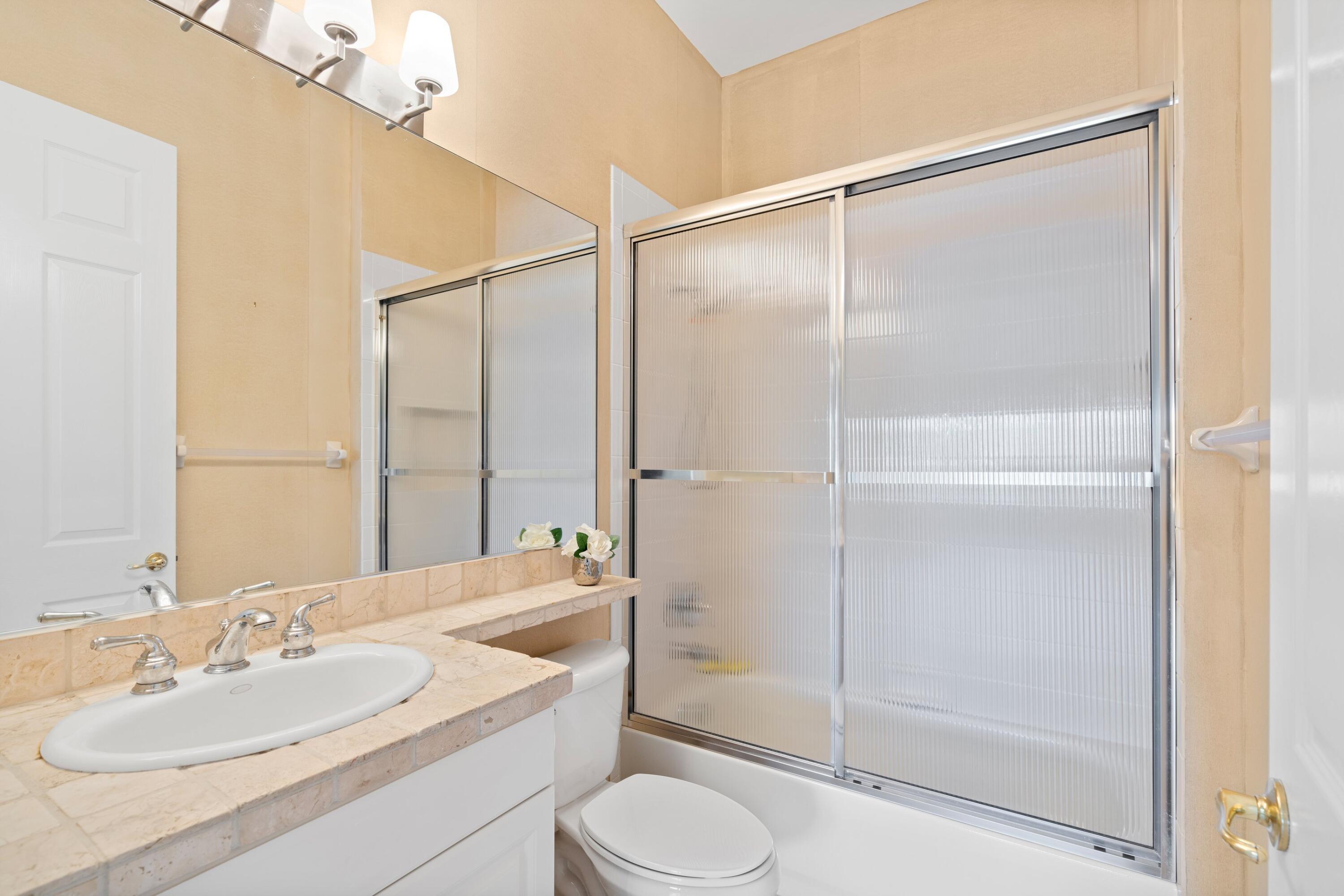 9584 Barletta Winds Point Delray Beach, FL 33446 - Photo 23 of 31 Bathroom #3