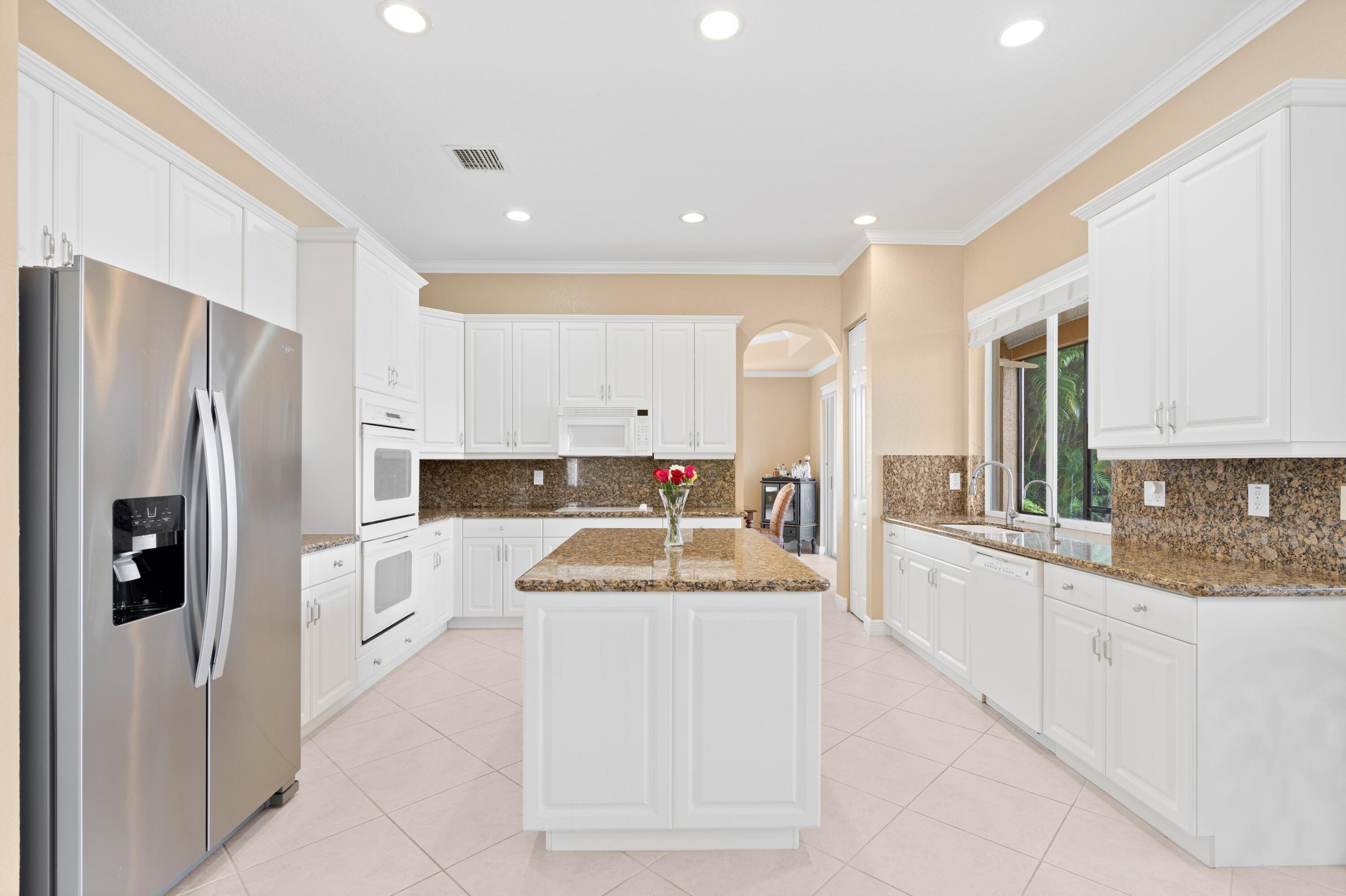 9584 Barletta Winds Point Delray Beach, FL 33446 - Photo 6 of 31 Kitchen