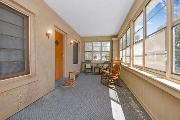 $184,900 | 410 North Mclean Street, Bloomington, IL 61701