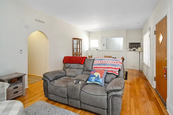 $184,900 | 410 North Mclean Street, Bloomington, IL 61701