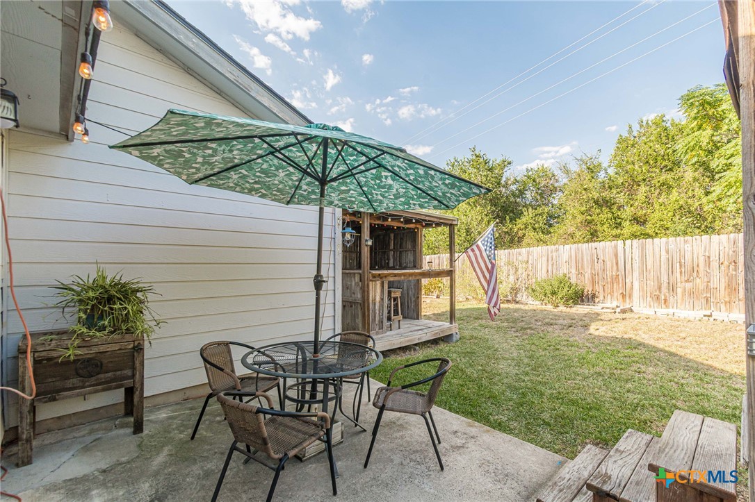 2369 Carson Loop New Braunfels, TX 78130 - Photo 20 of 28 a house view with a seating space