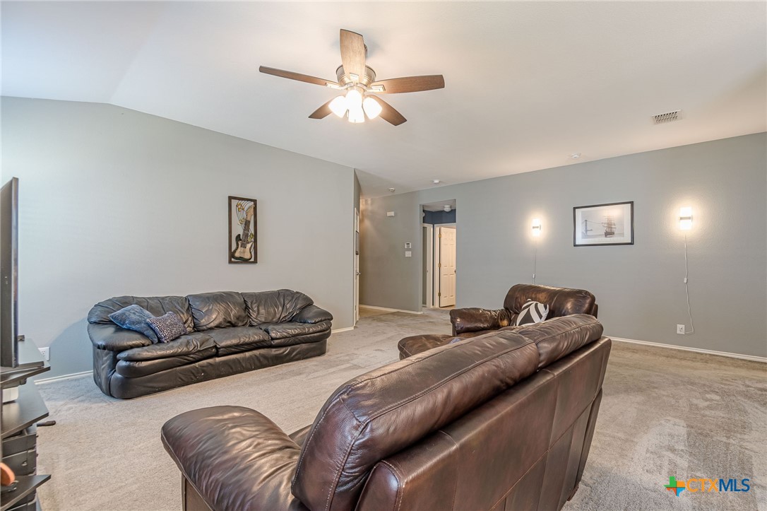 2369 Carson Loop New Braunfels, TX 78130 - Photo 4 of 28 a living room with furniture