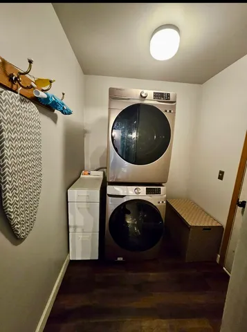 $3,400 | 5469 Barnwood Drive, Gurnee, IL 60031