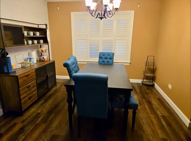 $3,400 | 5469 Barnwood Drive, Gurnee, IL 60031