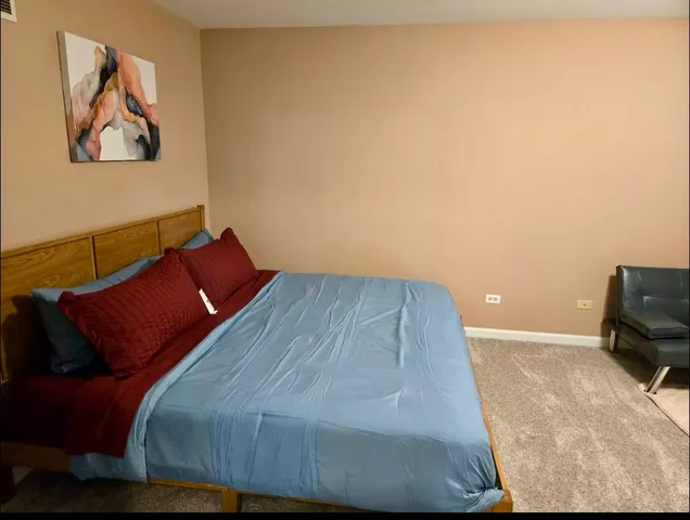 $3,400 | 5469 Barnwood Drive, Gurnee, IL 60031