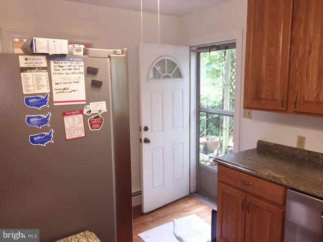 19302 Weaver Road Triangle, VA 22172 - Photo 11 of 21 Kitchen
