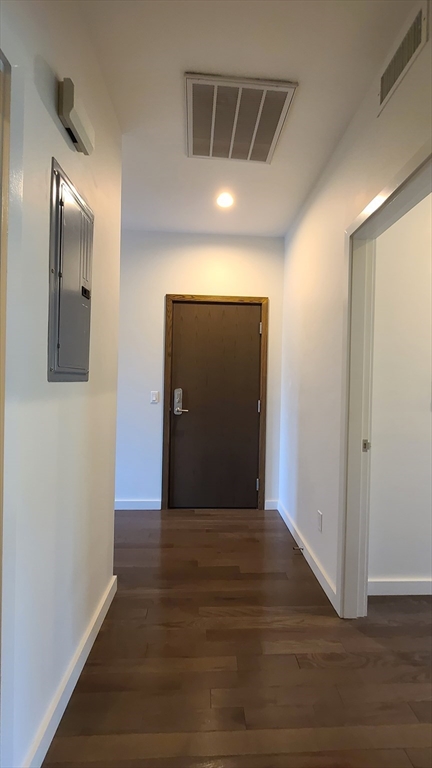 143-171 Hyde Park Avenue, Unit 163B Boston, MA 02130 - Photo 5 of 24 a view of entryway