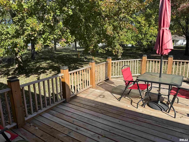 $160,500 | 1108 Hawthorn Road, Salem, IL 62881