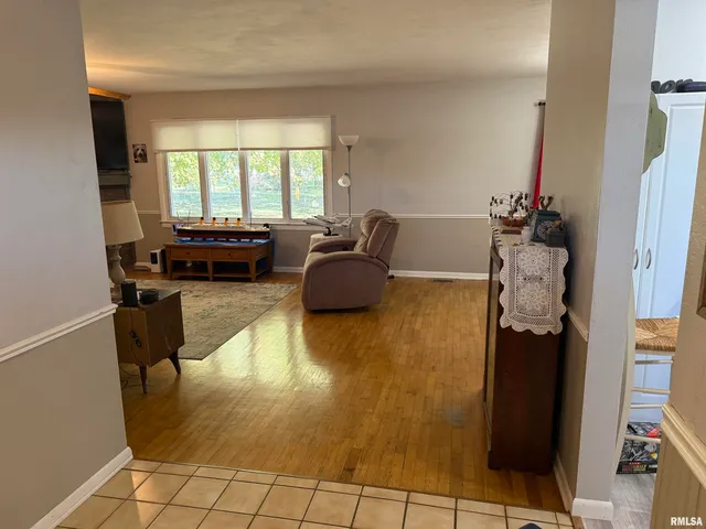 $160,500 | 1108 Hawthorn Road, Salem, IL 62881