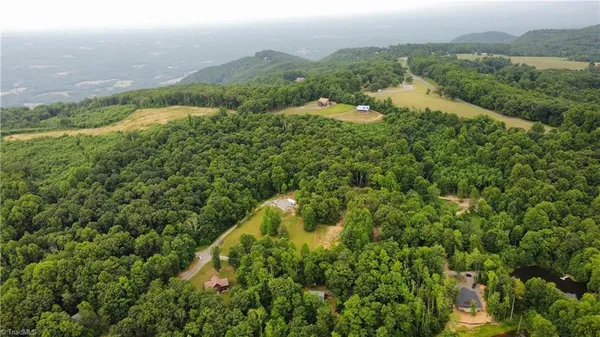 $25,000 | 1027 Cabin Village Lane, Hillsville, VA 24343