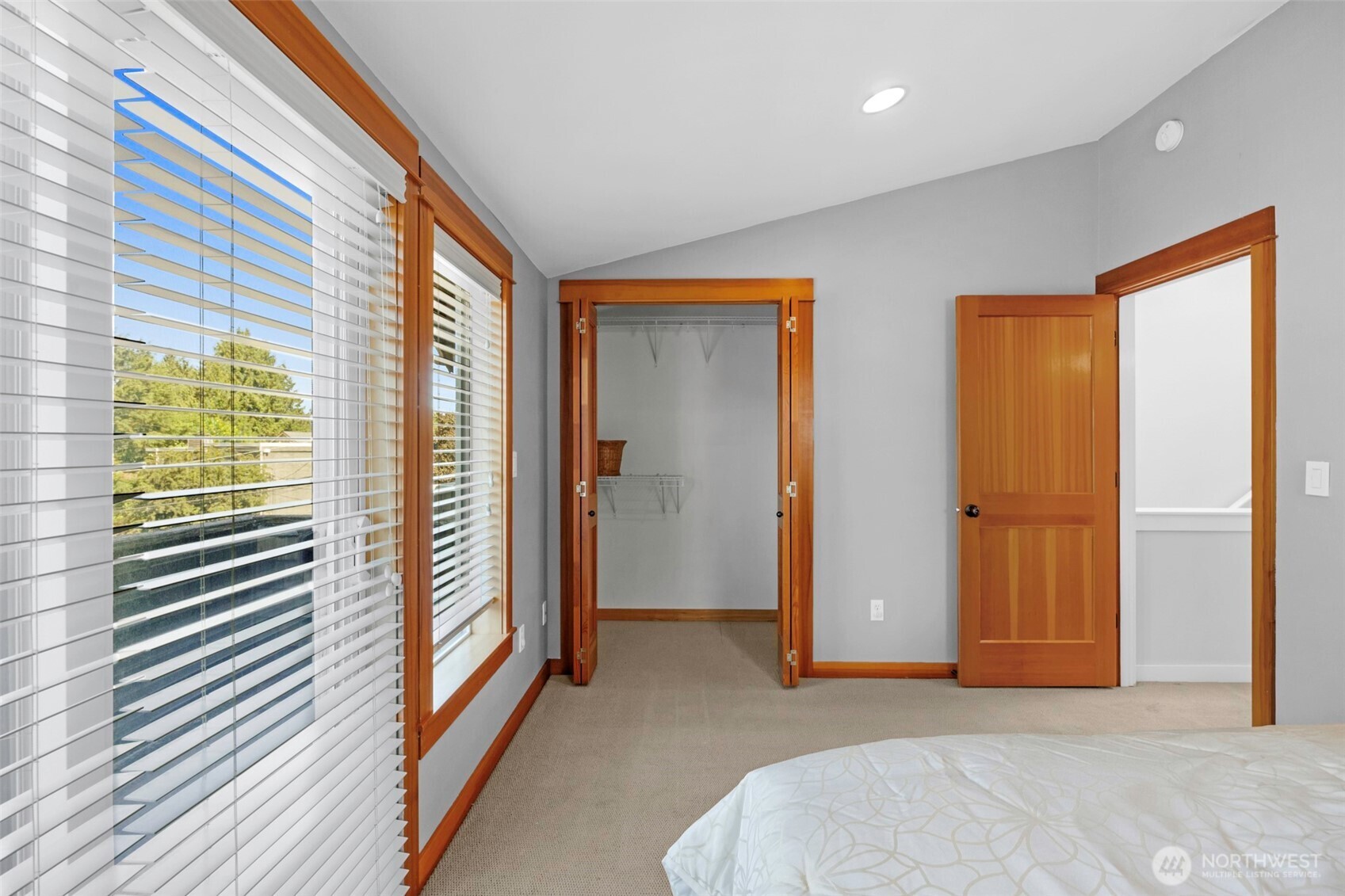 9130 45th Avenue Southwest, Unit B Seattle, WA 98136 - Photo 28 of 35
