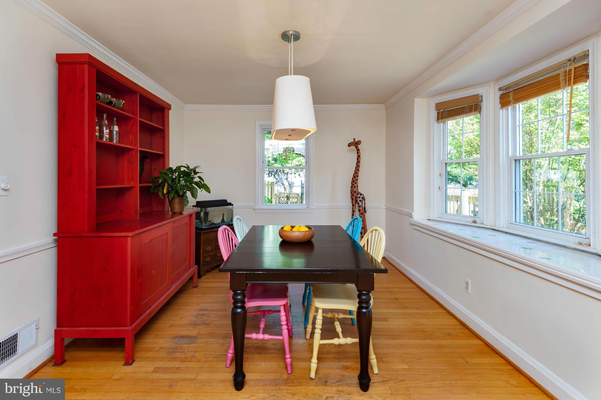 7034 Heathfield Road Baltimore, MD 21212 - Photo 4 of 17 Dining Room