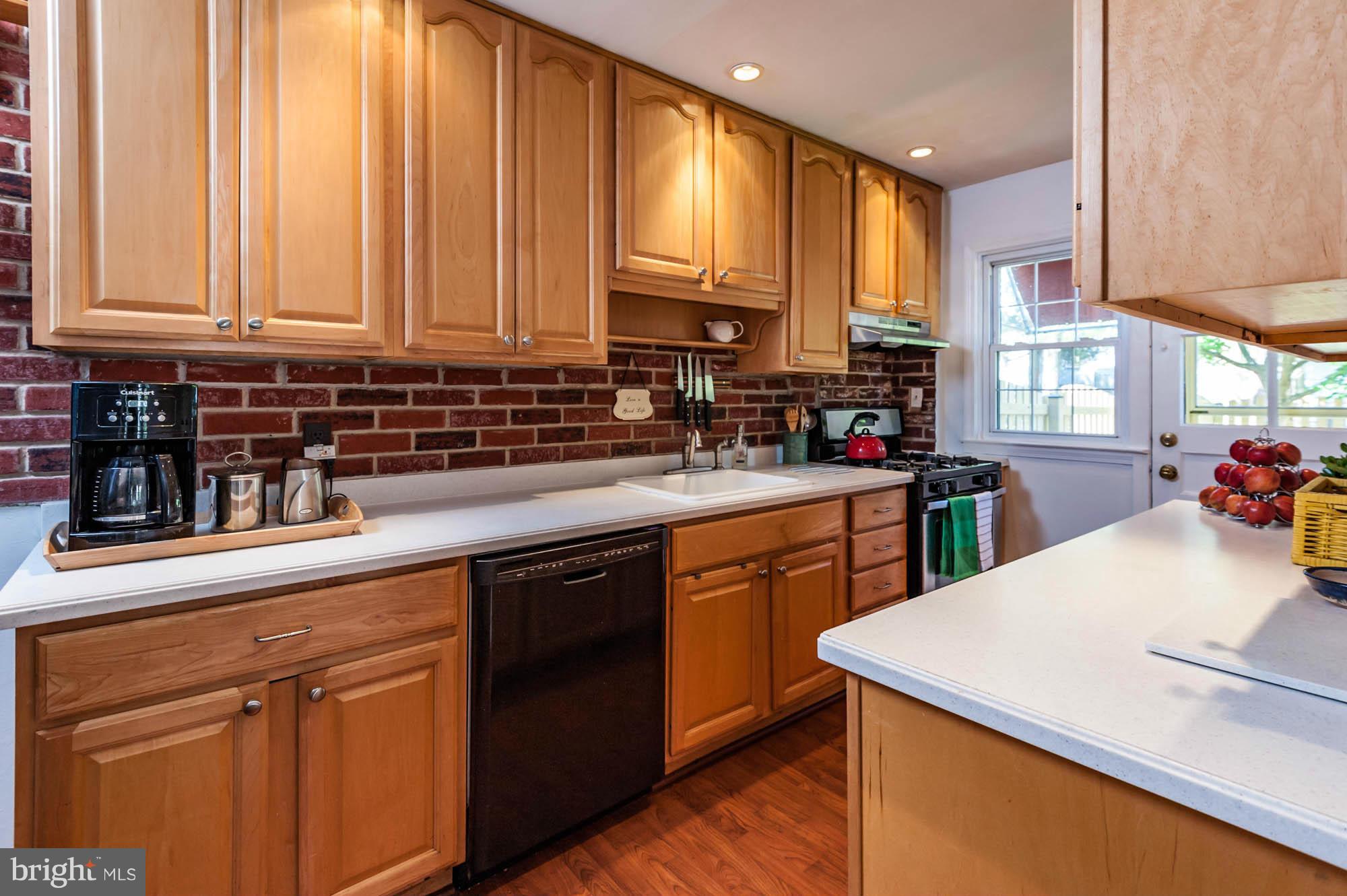 7034 Heathfield Road Baltimore, MD 21212 - Photo 7 of 17 Kitchen