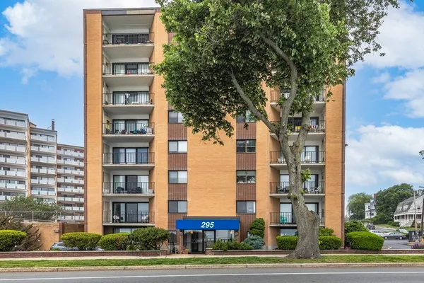 $615,000 | 295 Lynn Shore Drive, Unit 702, Lynn, MA 01902
