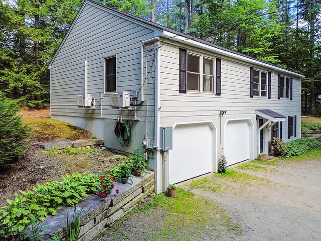 $559,000 | 9 Tracey Cove Circle, Rome, ME 04963