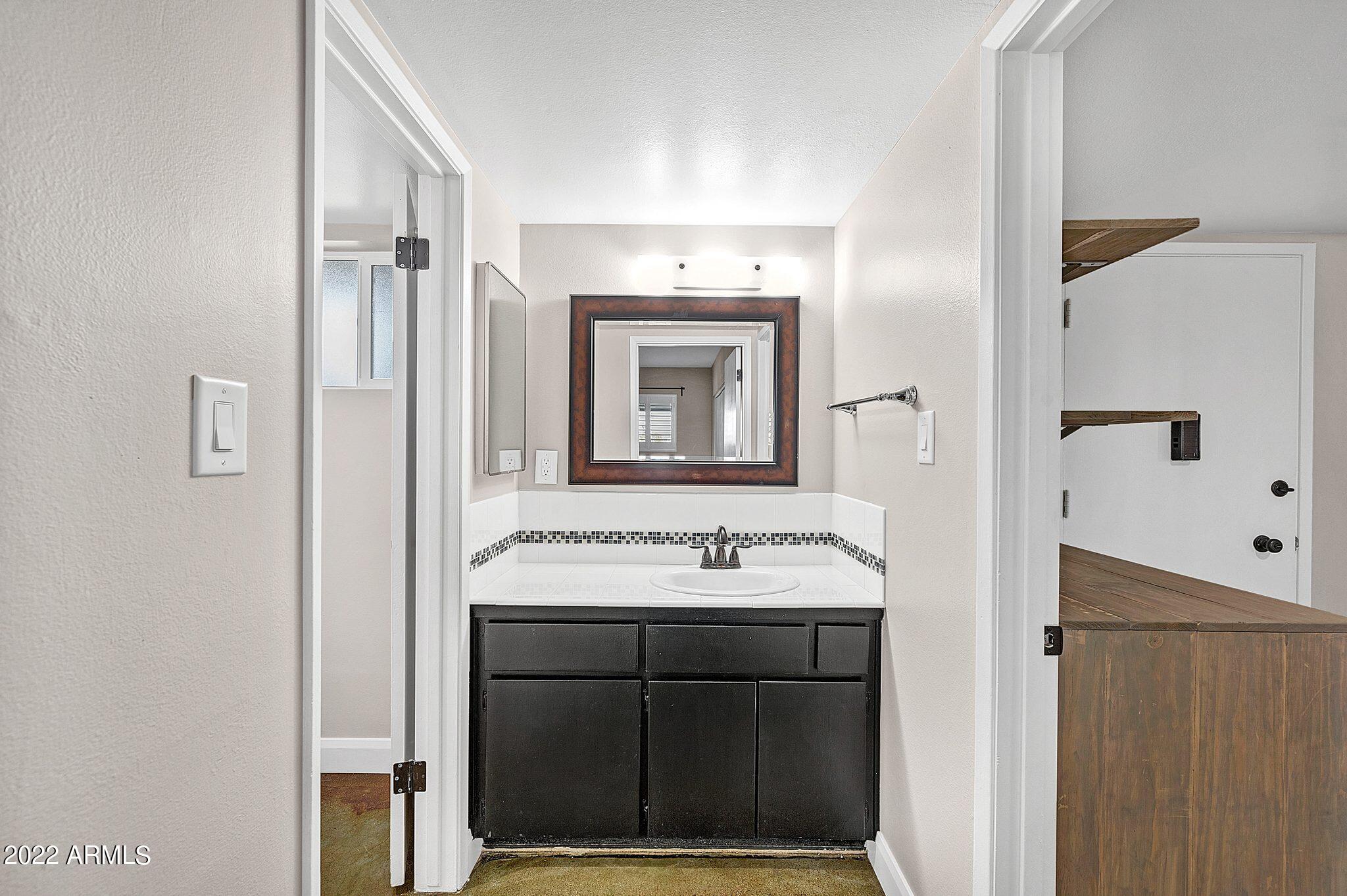 1107 West Osborn Road, Unit 204 Phoenix, AZ 85013 - Photo 22 of 26 22