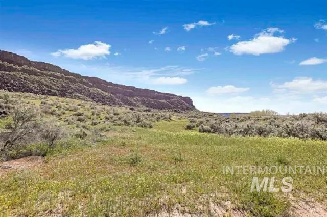 $300,000 | 30 Bliss Id 83330, Bliss, ID 83314