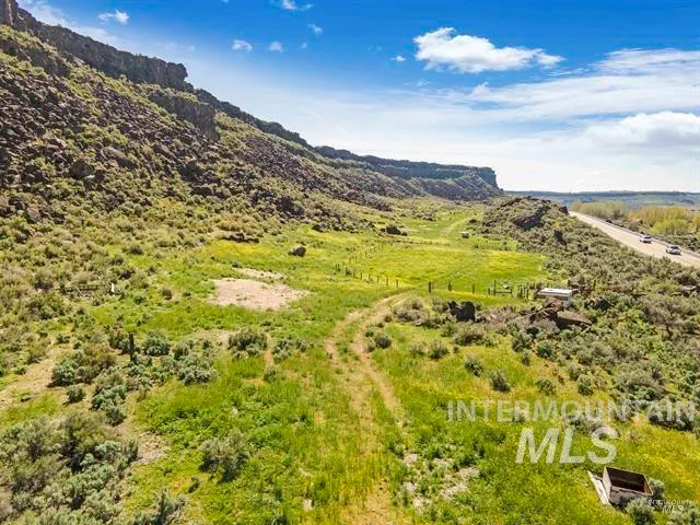 $300,000 | 30 Bliss Id 83330, Bliss, ID 83314