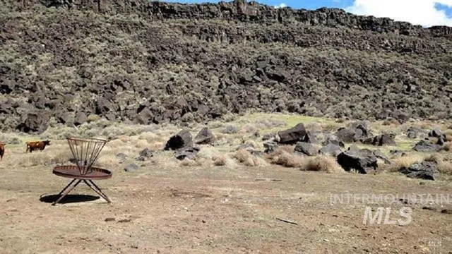 $300,000 | 30 Bliss Id 83330, Bliss, ID 83314