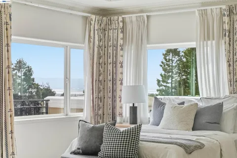 $4,580,000 | 750 Vista Hill Terrace, Fremont, CA 94539