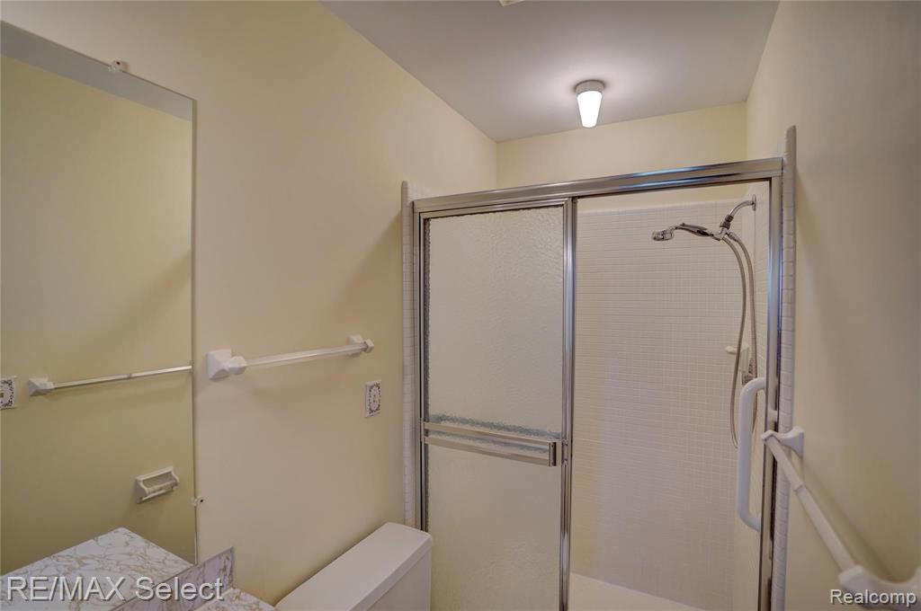 4134 Calkins Road Flint, MI 48532 - Photo 29 of 44
