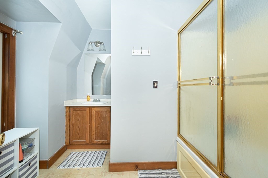 53 Underwood Road Hubbardston, MA 01452 - Photo 28 of 37 Gallery Image 28