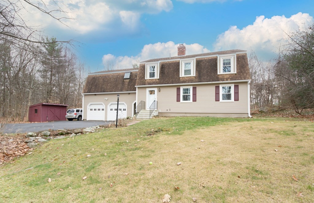 53 Underwood Road Hubbardston, MA 01452 - Photo 3 of 37 Gallery Image 3