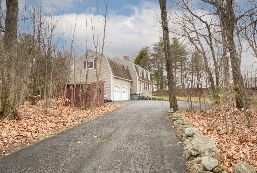 53 Underwood Road Hubbardston, MA 01452 - Photo 5 of 37 Gallery Image 5