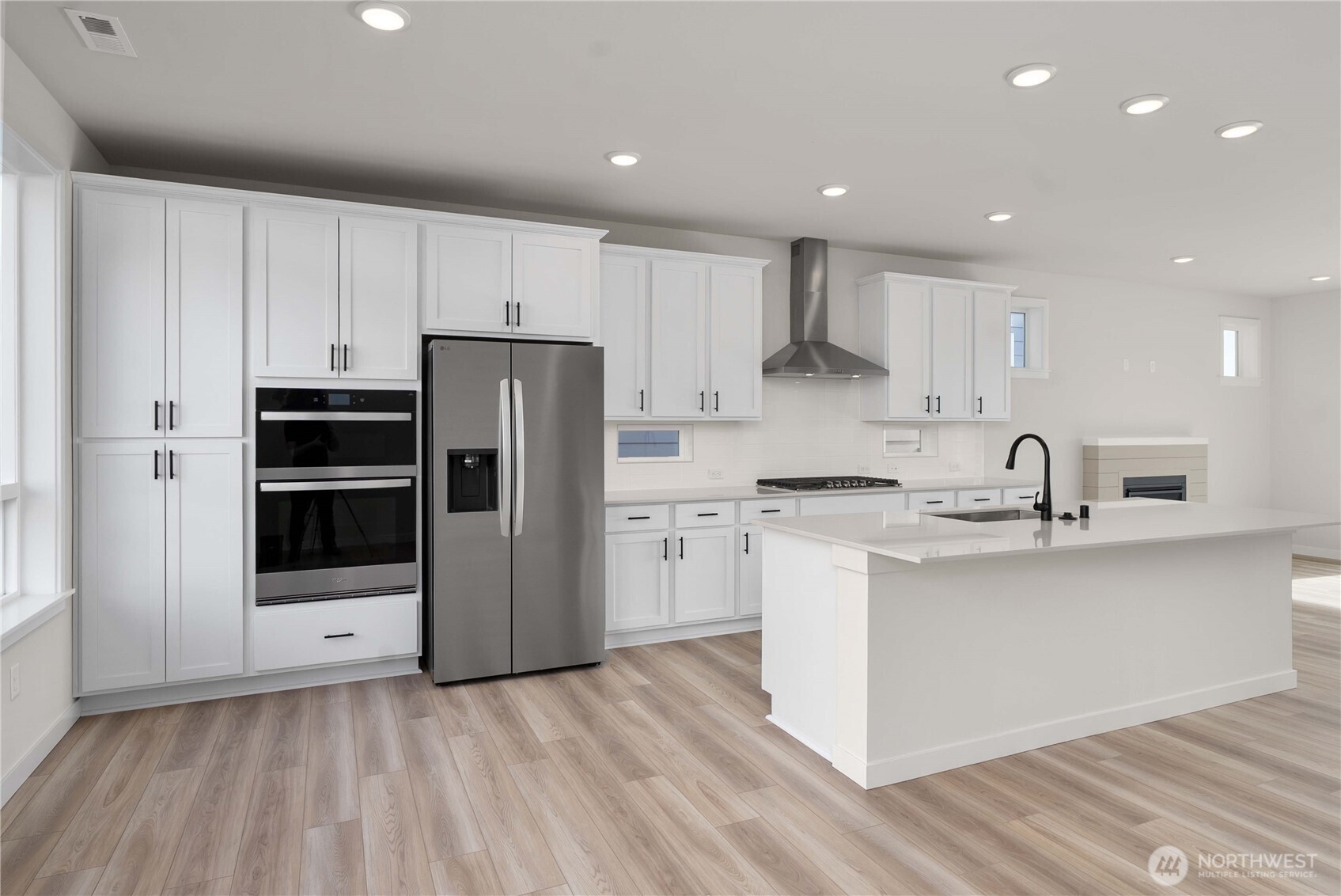 17542 Northeast Midnight Sun Loop Poulsbo, WA 98370 - Photo 13 of 40