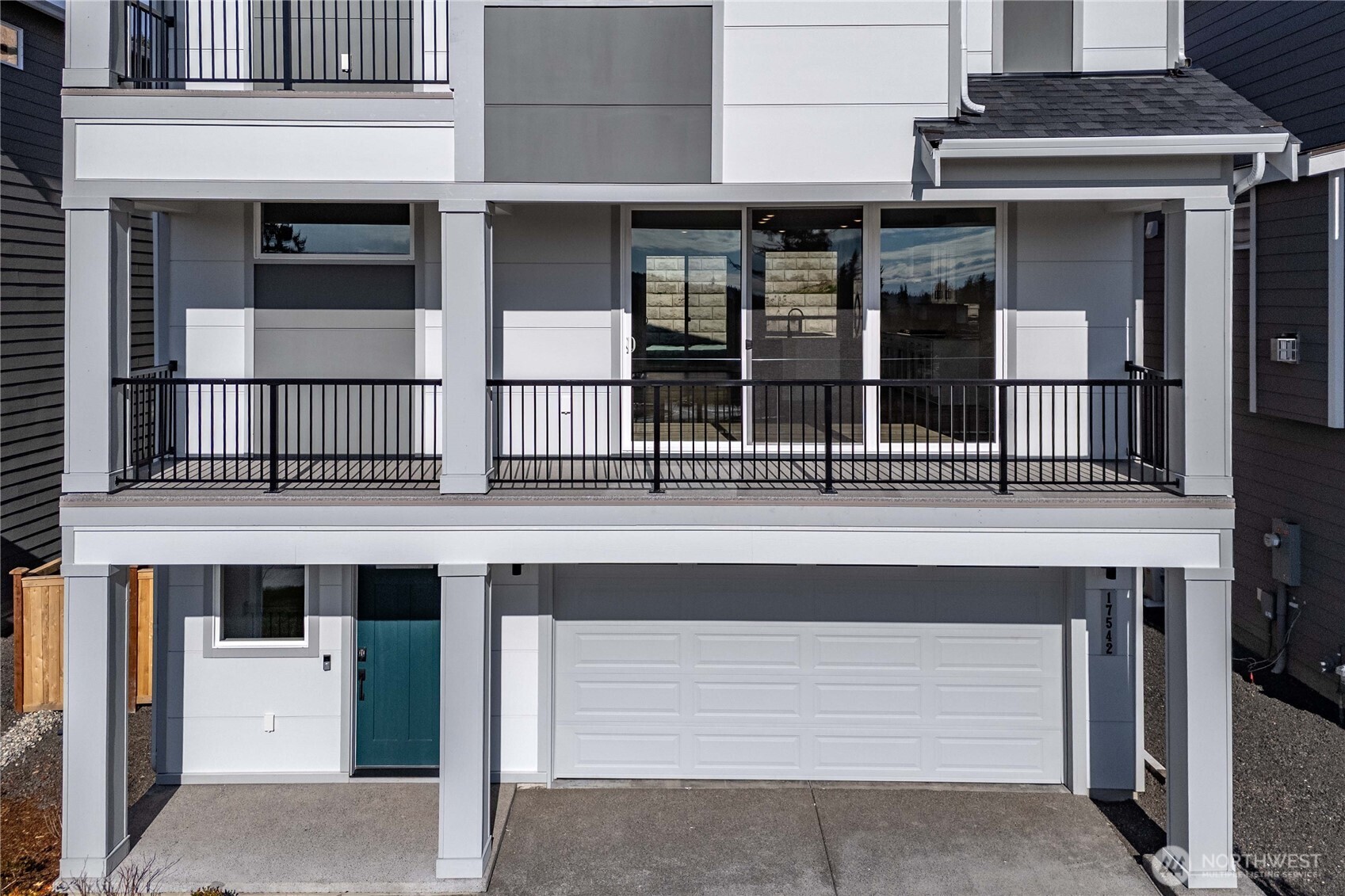 17542 Northeast Midnight Sun Loop Poulsbo, WA 98370 - Photo 2 of 40