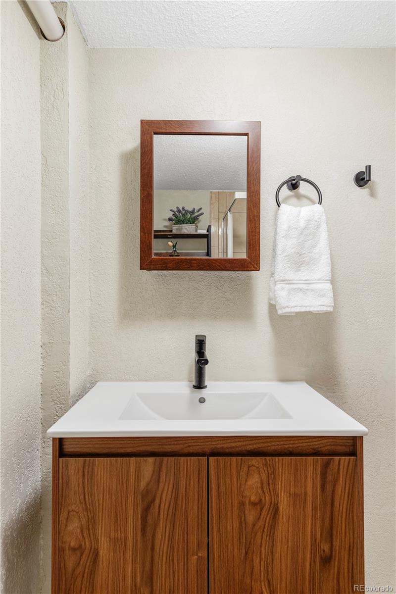 2650 South Perry Street Denver, CO 80219 - Photo 17 of 21