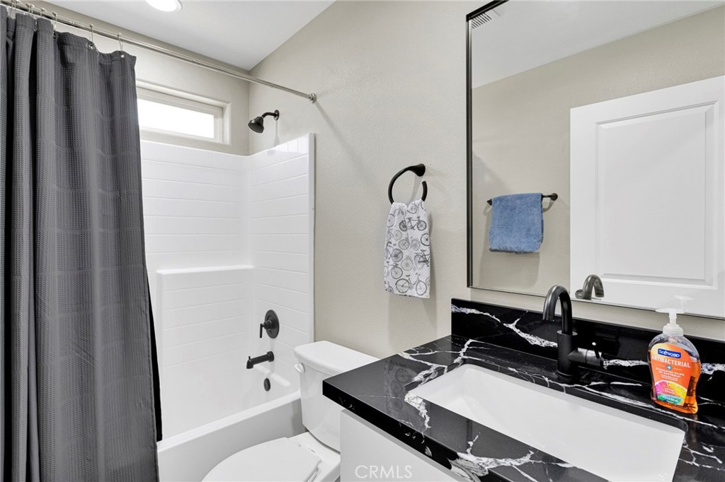 12744 Pauhaska Road Apple Valley, CA 92308 - Photo 25 of 37